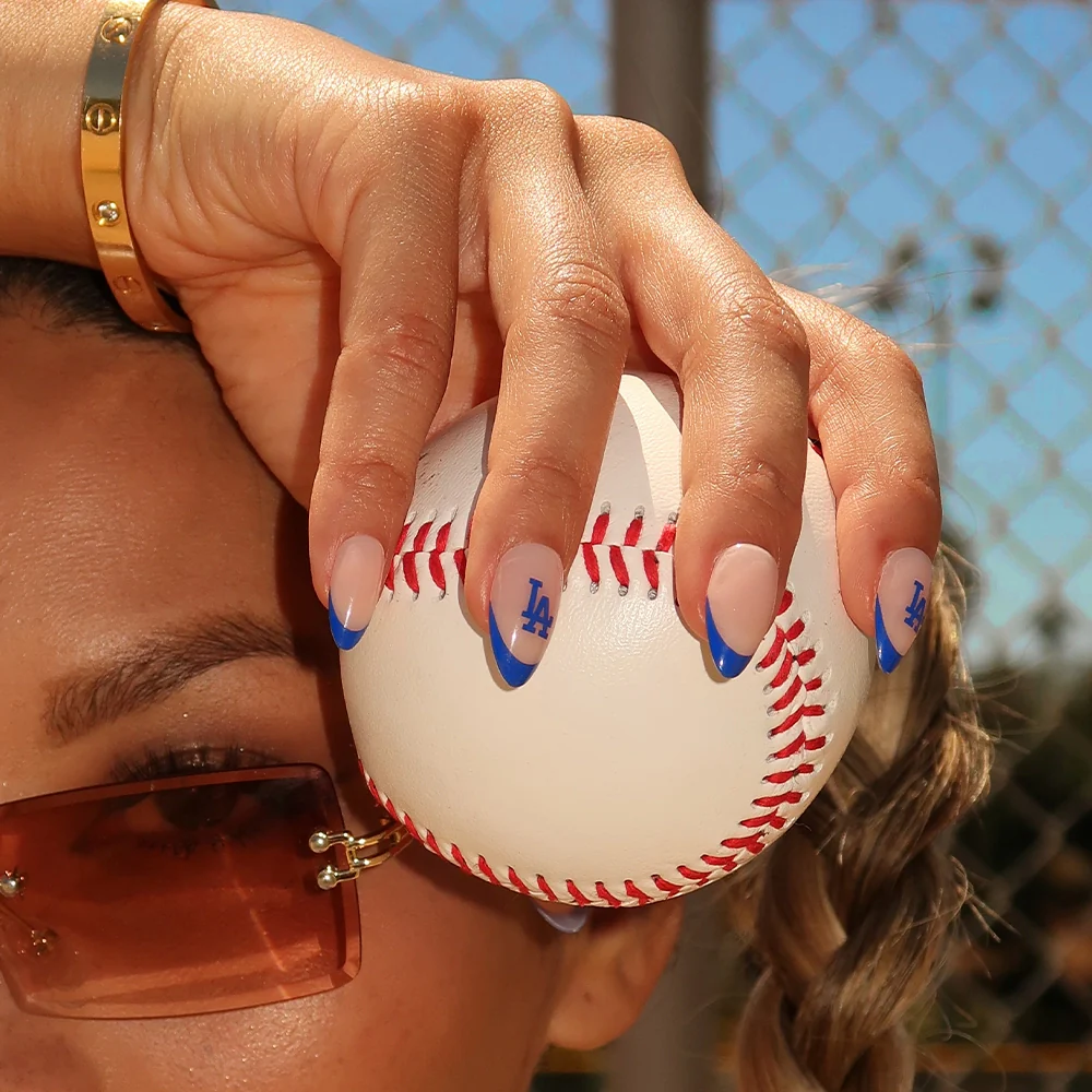 Los Angeles Dodgers Press-On Nail Set - Image 7