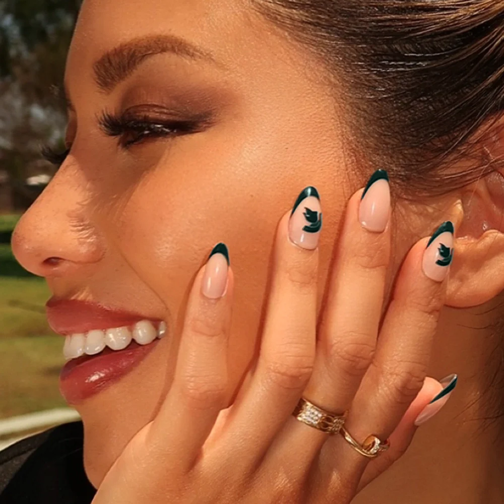 Michigan State Spartans Press-On Nail Set - Image 7