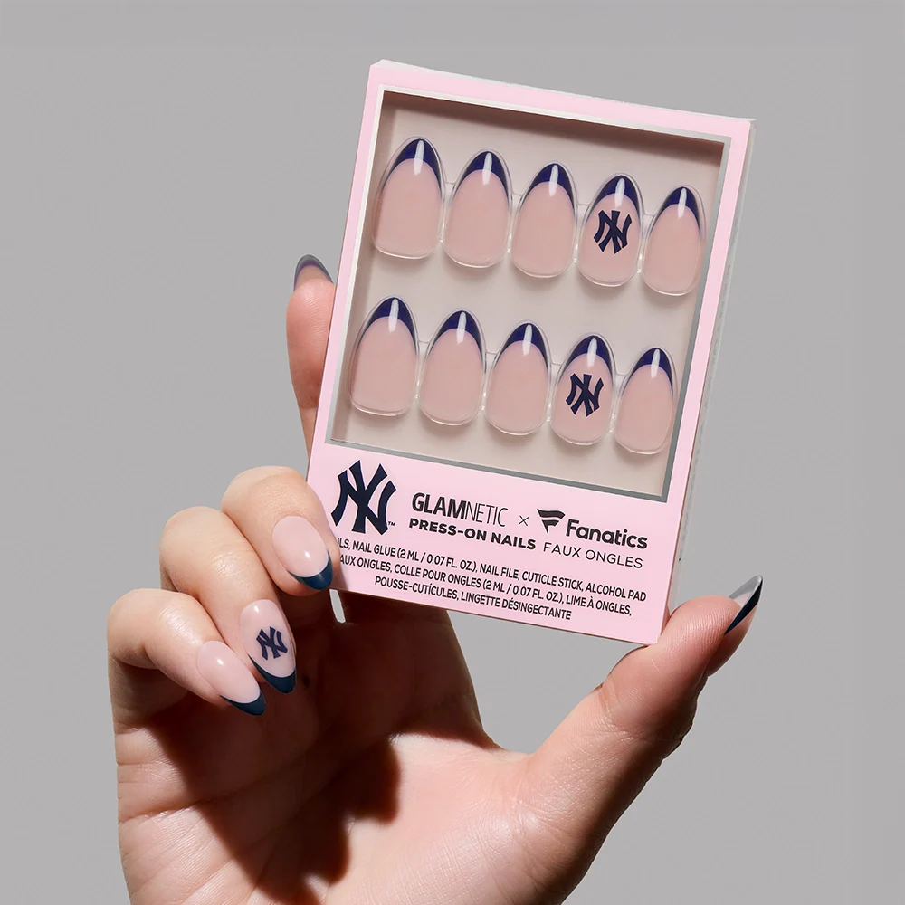 New York Yankees Press-On Nail Set - Image 2