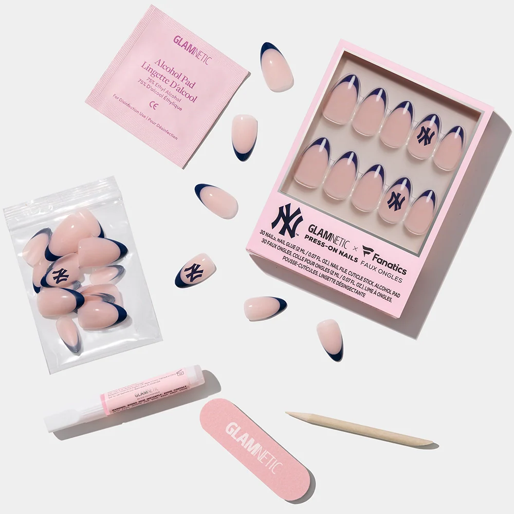 New York Yankees Press-On Nail Set - Image 4